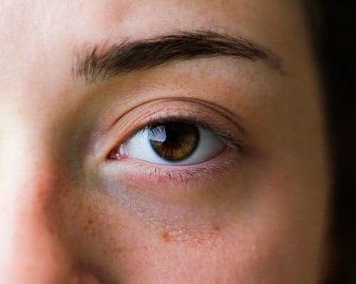 person with brown eyebrow