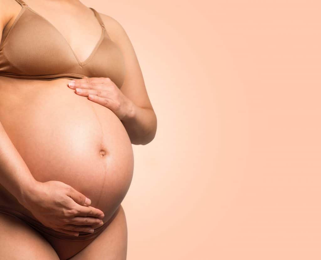 Abdoment of a pregnant woman 