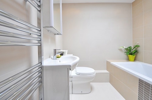 luxury bathroom
