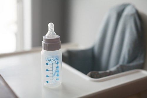 Bottle cotainer