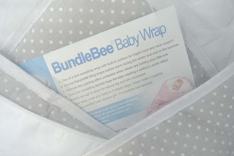 Bundelebee baby wrap and swaddle features