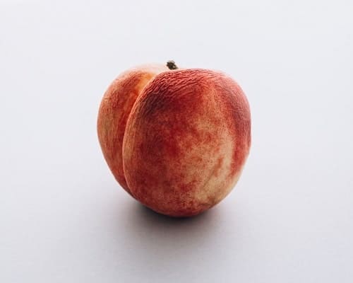 Ripe peach fruit