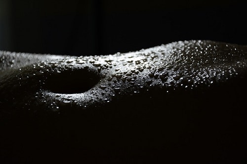 sweat black and white