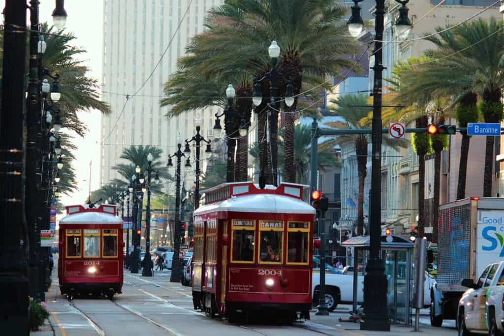 Tour busses in New Orleans