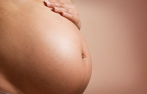 pregnant with line