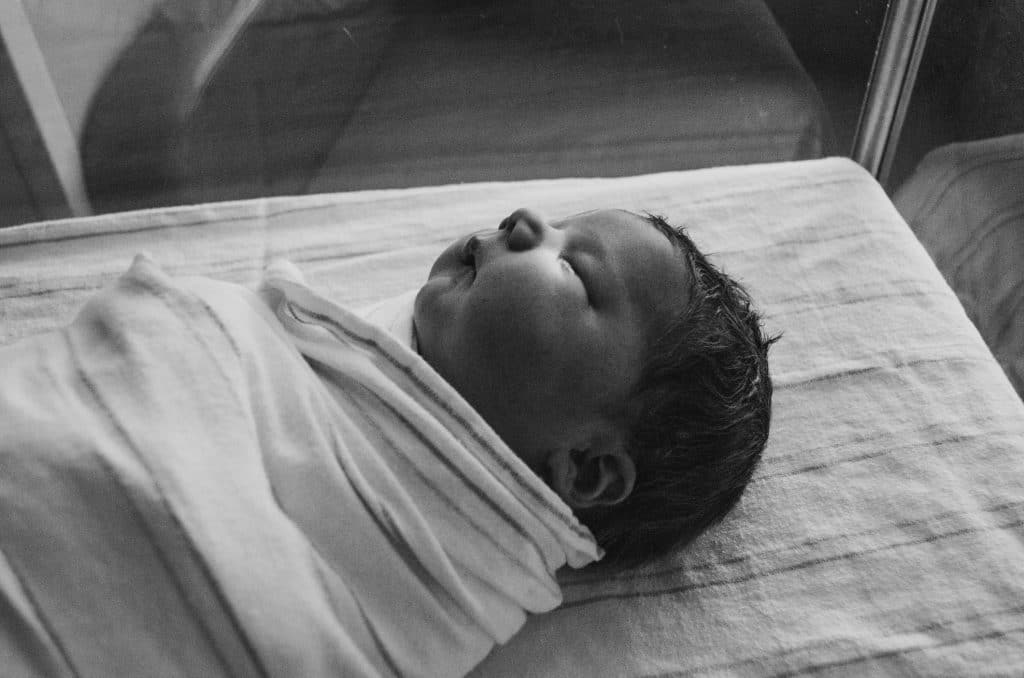 swaddle baby