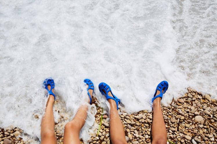 TWo Kid Girls Legs Beach